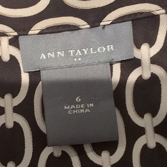 Ann Taylor Black and White Fitted Blouse with Notched Collar - Picture 6 of 6